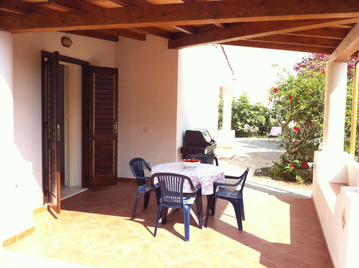 Villa By The Vulcano - 70Mq Plus Large Garden And Patio Exteriör bild